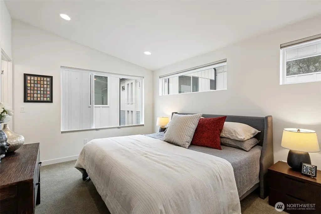 2521 29th Avenue S Seattle WA 98144