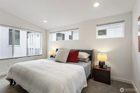 2521 29th Avenue S Seattle WA 98144