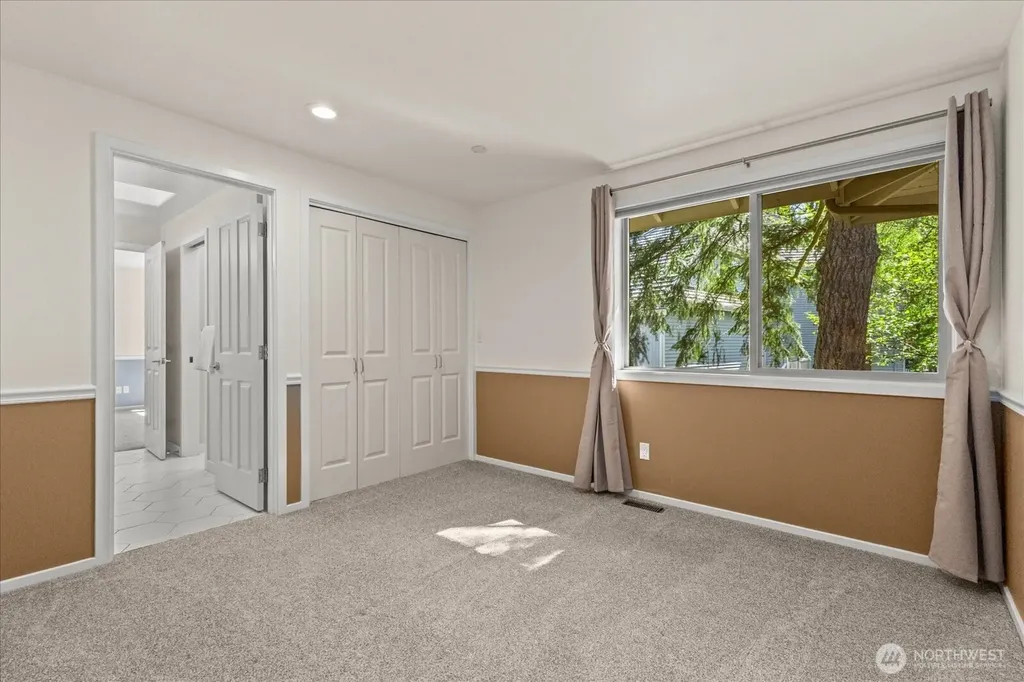 13032 204th Place SE Issaquah WA 98027