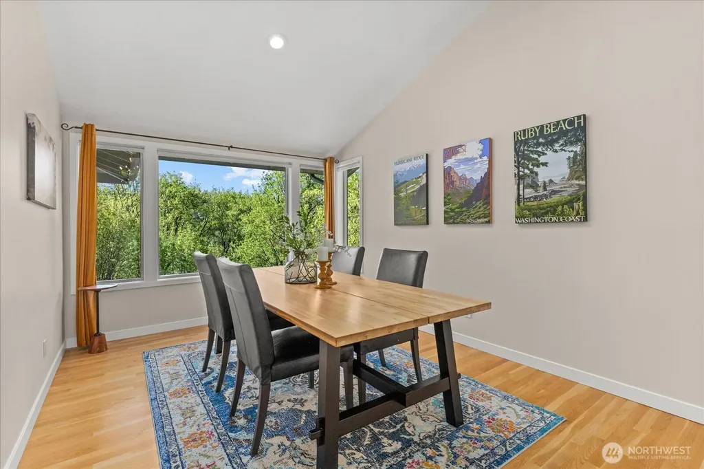 13032 204th Place SE Issaquah WA 98027