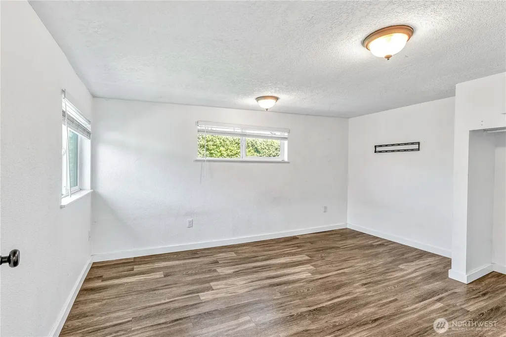 1629 7th Avenue Longview WA 98632