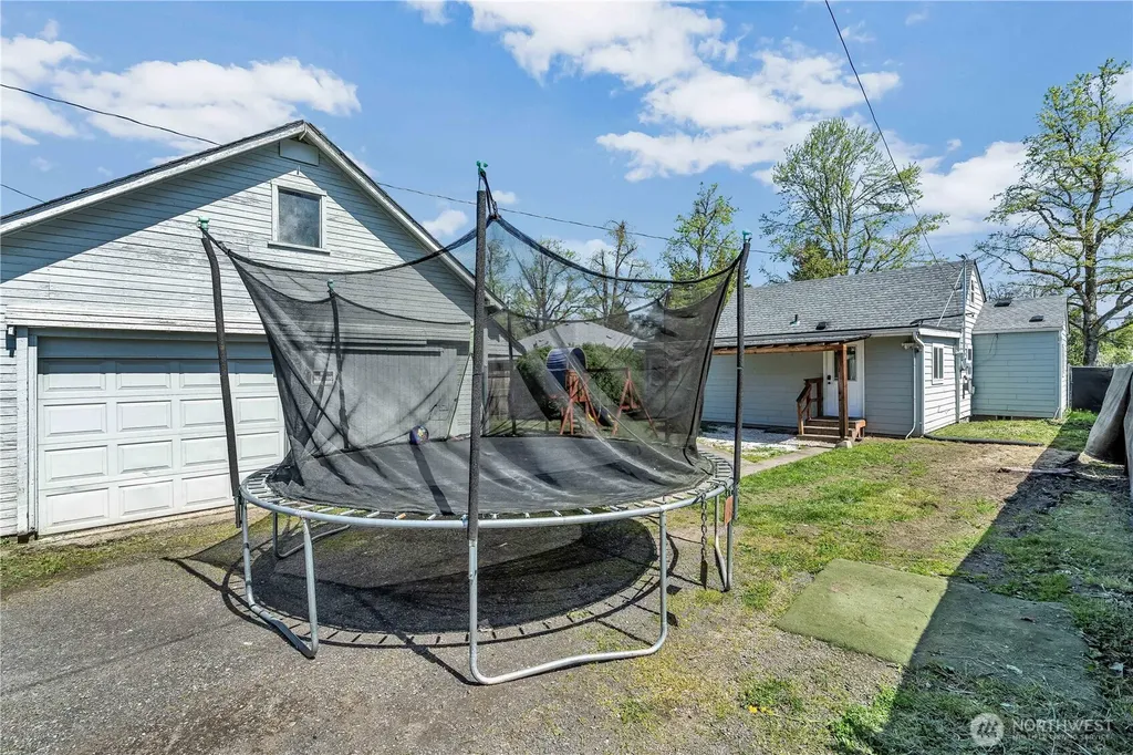 1629 7th Avenue Longview WA 98632
