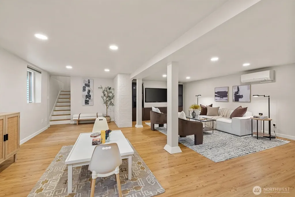 1309 N 85th Street Seattle WA 98103