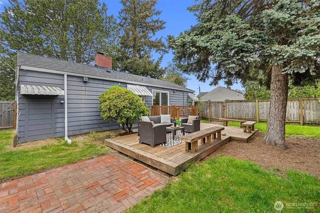 1309 N 85th Street Seattle WA 98103