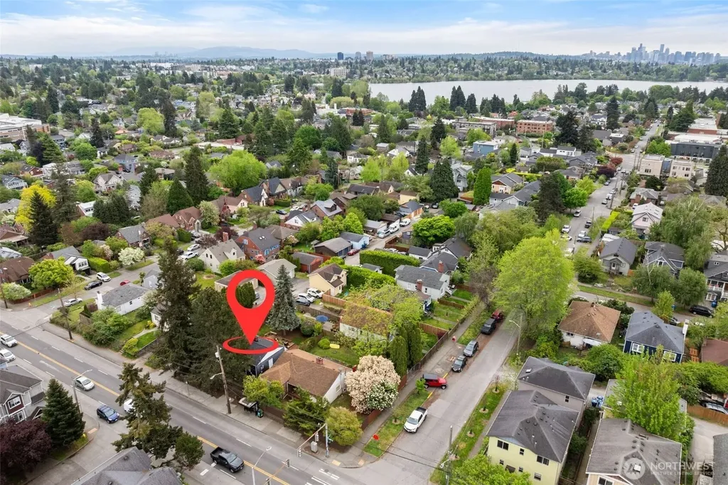 1309 N 85th Street Seattle WA 98103