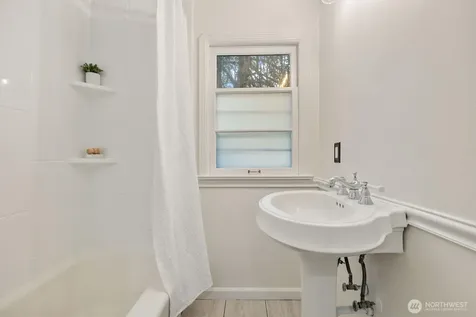 1309 N 85th Street Seattle WA 98103