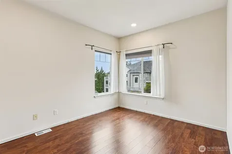 441 S 51st Court Renton WA 98055