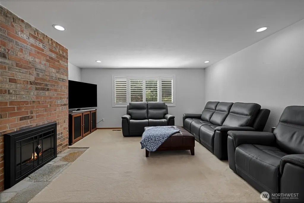8303 55th Street W University Place WA 98467