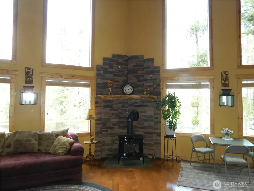 46 Little Bear Lane Tonasket WA 98855