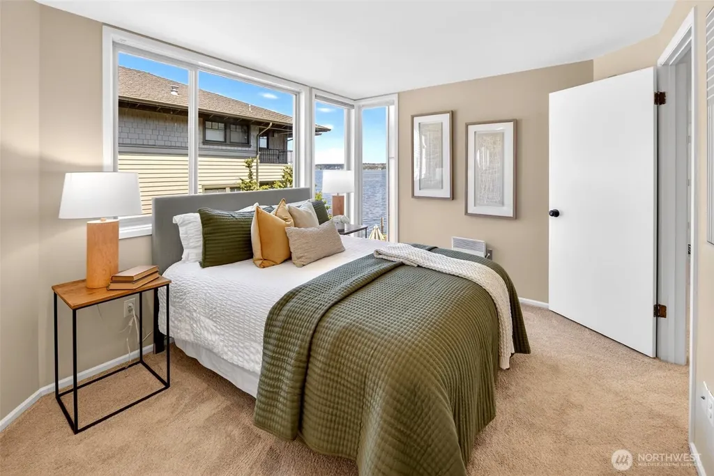 510 Lakeside Avenue S Seattle WA 98144