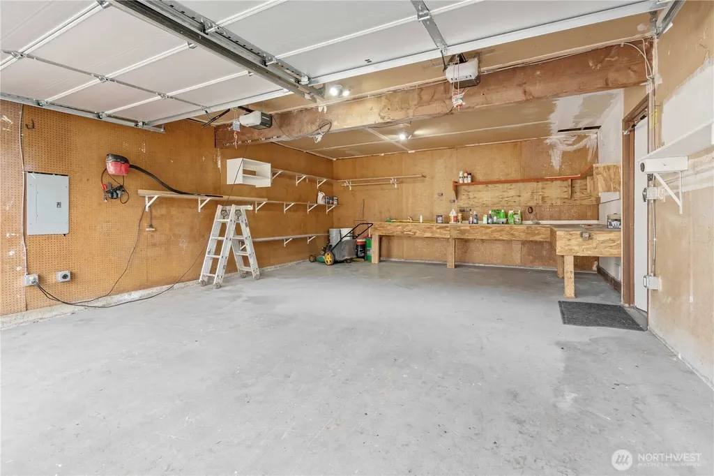 5555 34th Street Loop NE Tacoma WA 98422