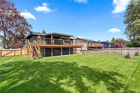 5555 34th Street Loop NE Tacoma WA 98422
