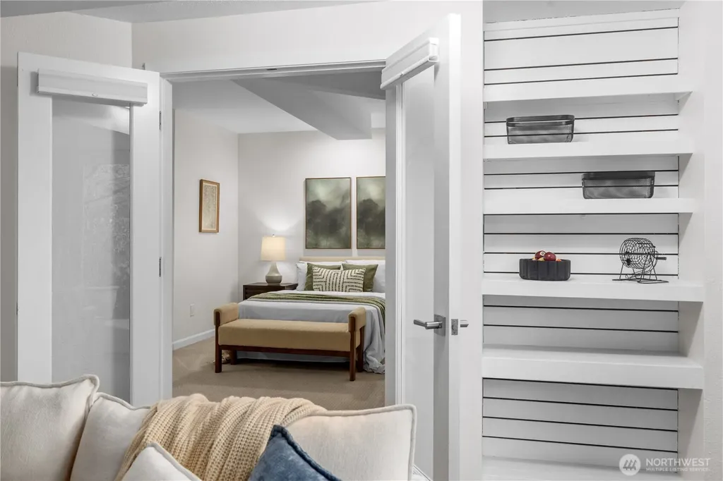 4290 Shoreclub Drive Mercer Island WA 98040