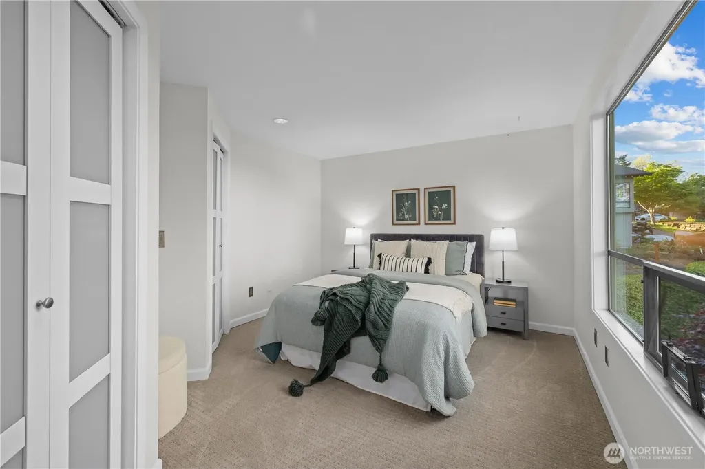 4290 Shoreclub Drive Mercer Island WA 98040