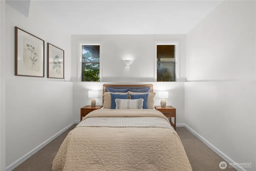 4290 Shoreclub Drive Mercer Island WA 98040