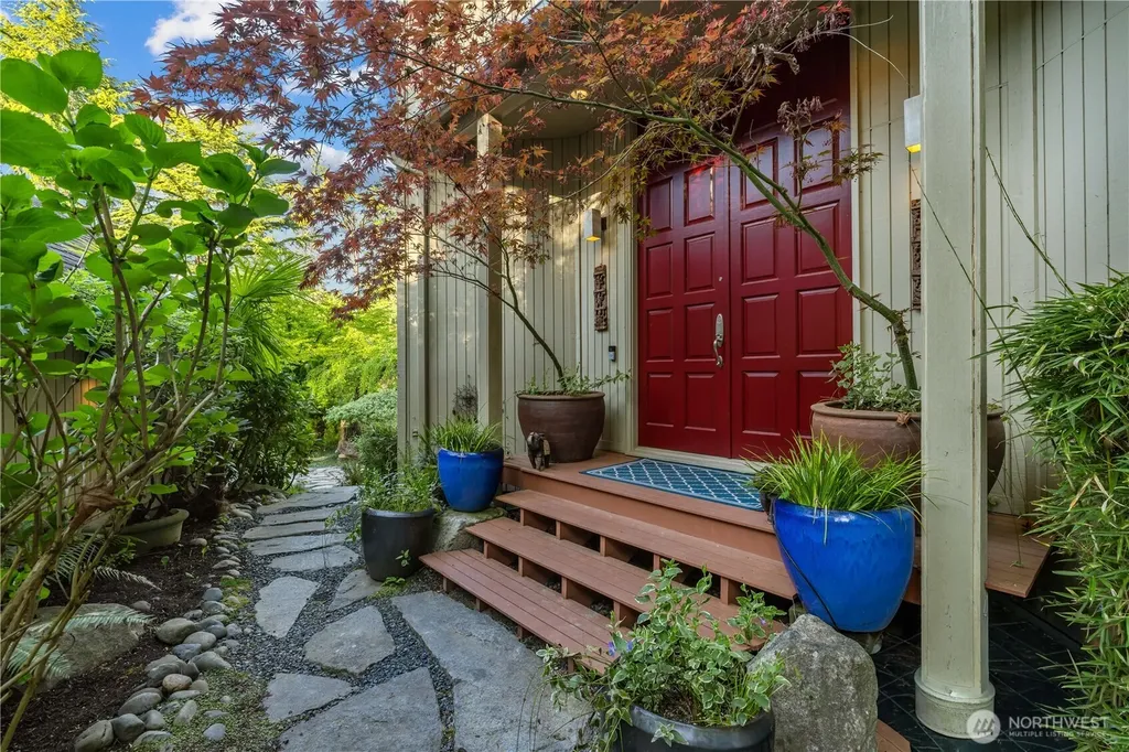 4290 Shoreclub Drive Mercer Island WA 98040