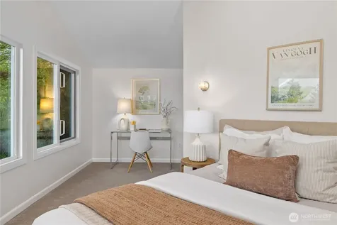 4290 Shoreclub Drive Mercer Island WA 98040