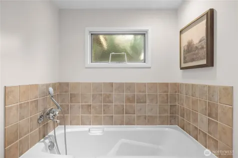 4290 Shoreclub Drive Mercer Island WA 98040