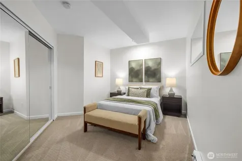 4290 Shoreclub Drive Mercer Island WA 98040