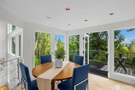 4290 Shoreclub Drive Mercer Island WA 98040