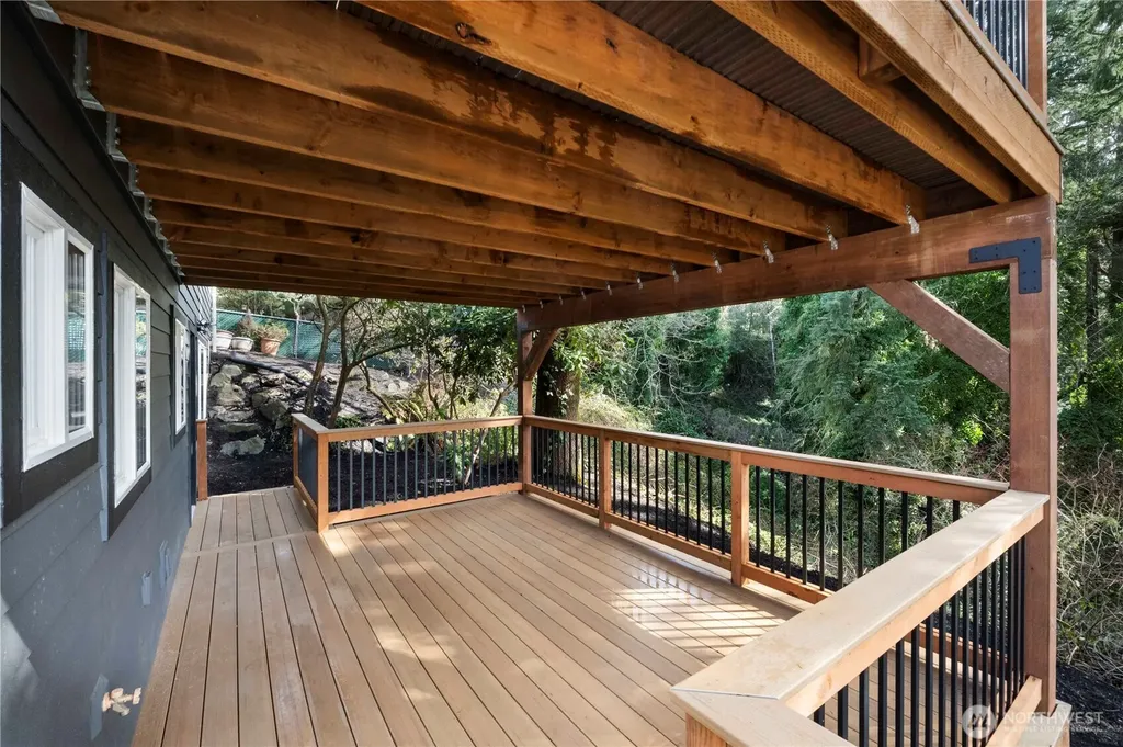 13022 15th Avenue SW Burien WA 98146