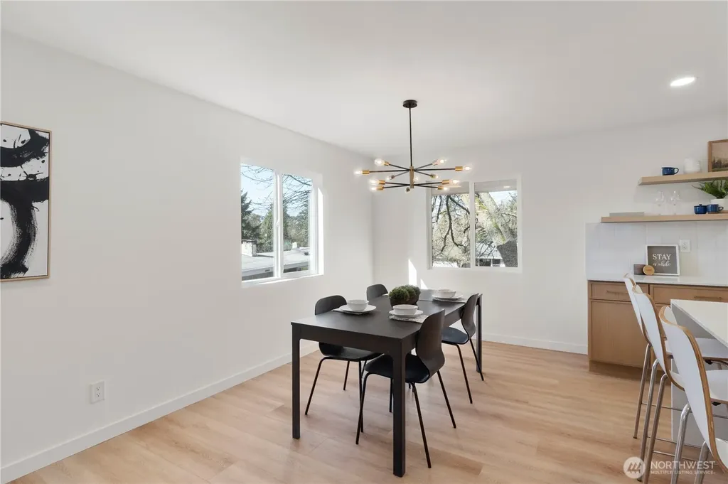 13022 15th Avenue SW Burien WA 98146
