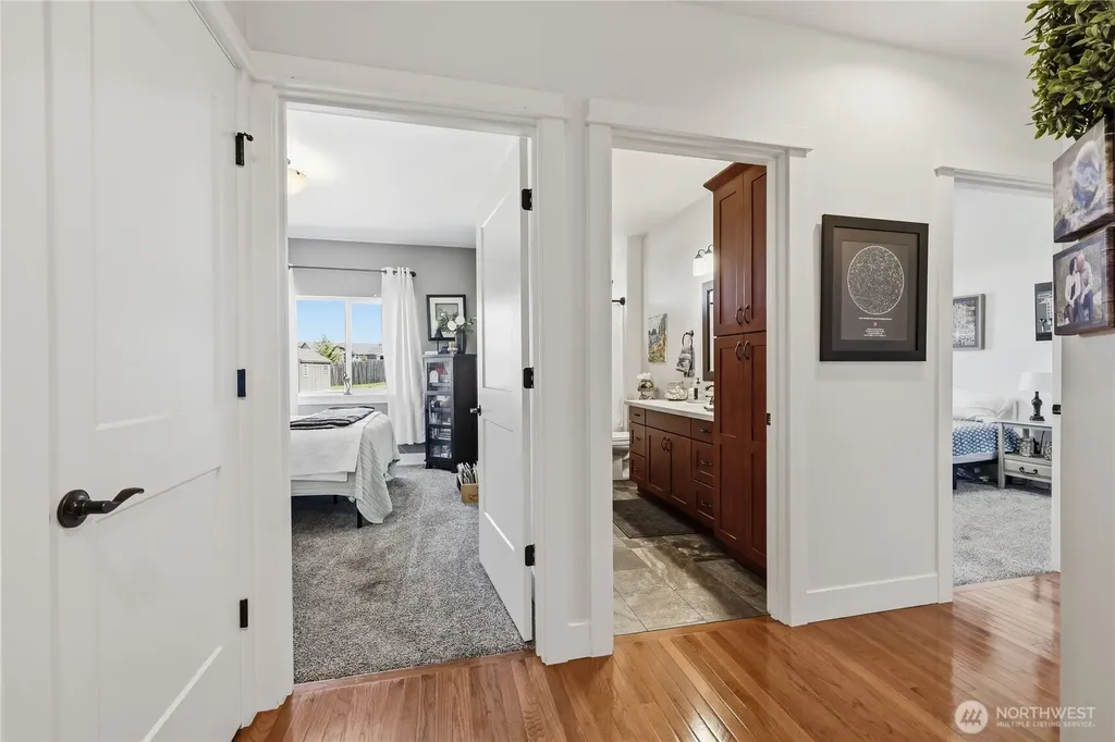 38603 Benchmark Avenue NE Hansville WA 98340