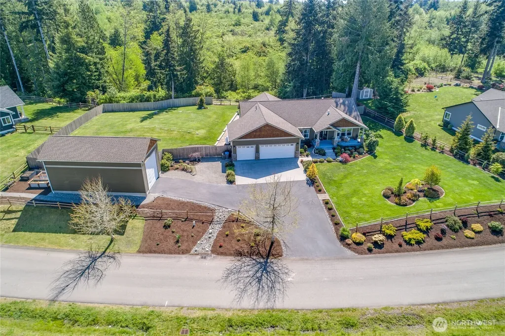 38603 Benchmark Avenue NE Hansville WA 98340