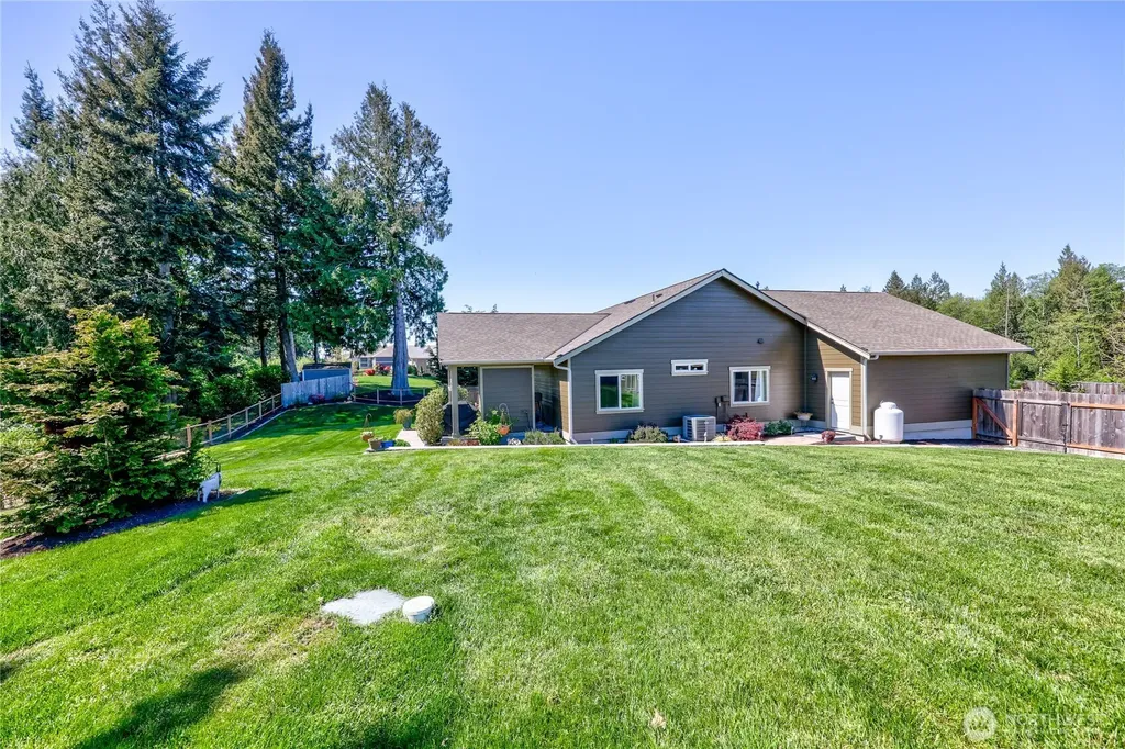 38603 Benchmark Avenue NE Hansville WA 98340