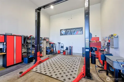 38603 Benchmark Avenue NE Hansville WA 98340