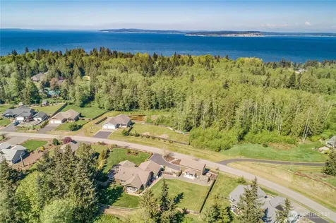 38603 Benchmark Avenue NE Hansville WA 98340