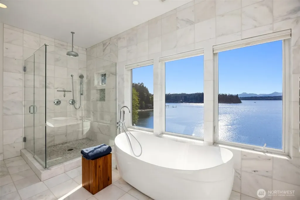 6783 NE Bergman Road Bainbridge Island WA 98110