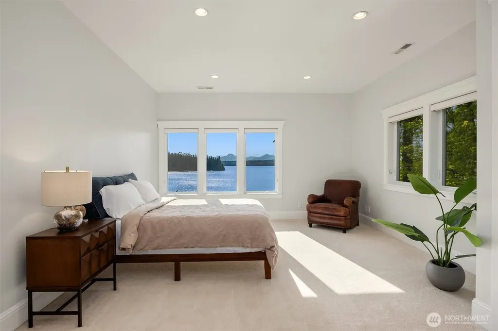 6783 NE Bergman Road Bainbridge Island WA 98110