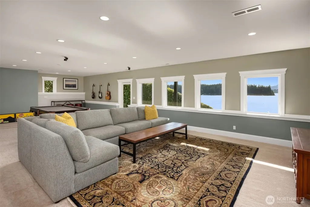 6783 NE Bergman Road Bainbridge Island WA 98110