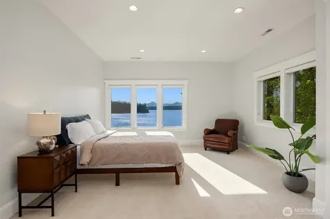 6783 NE Bergman Road Bainbridge Island WA 98110
