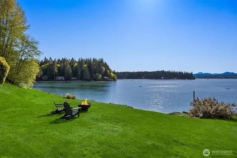 6783 NE Bergman Road Bainbridge Island WA 98110