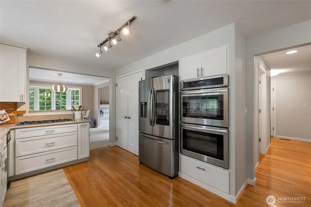 10323 Crescent Valley Drive NW Gig Harbor WA 98332