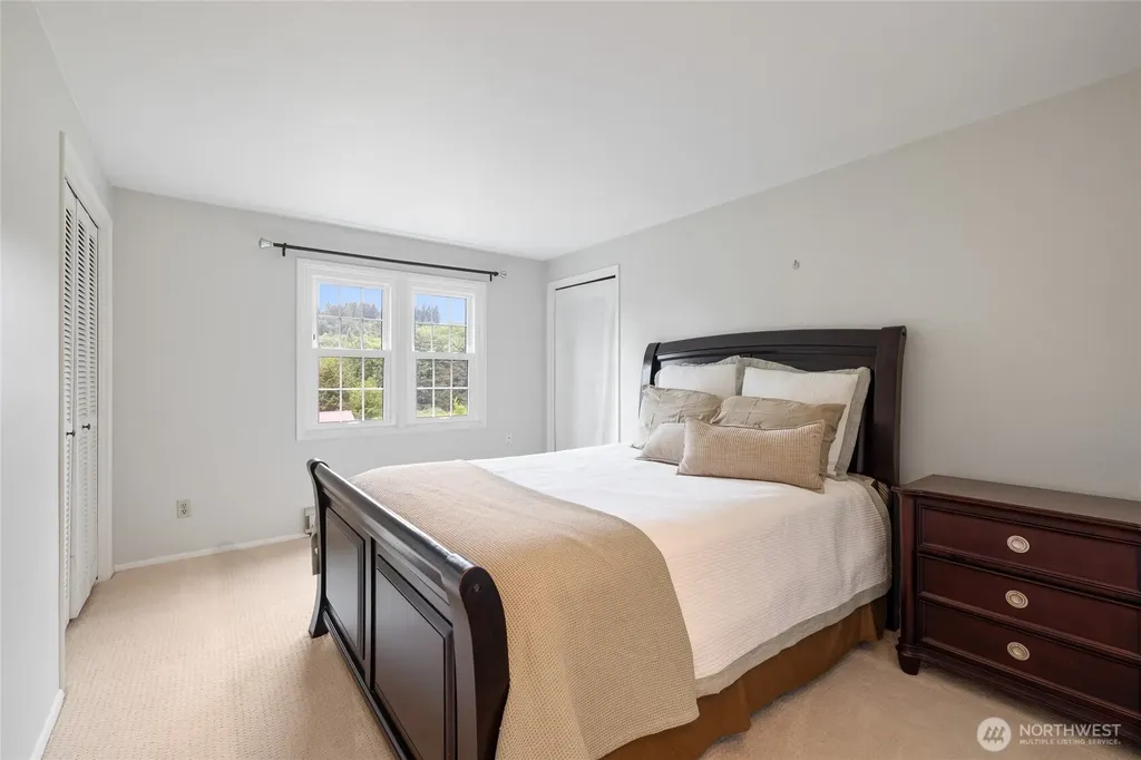 10323 Crescent Valley Drive NW Gig Harbor WA 98332