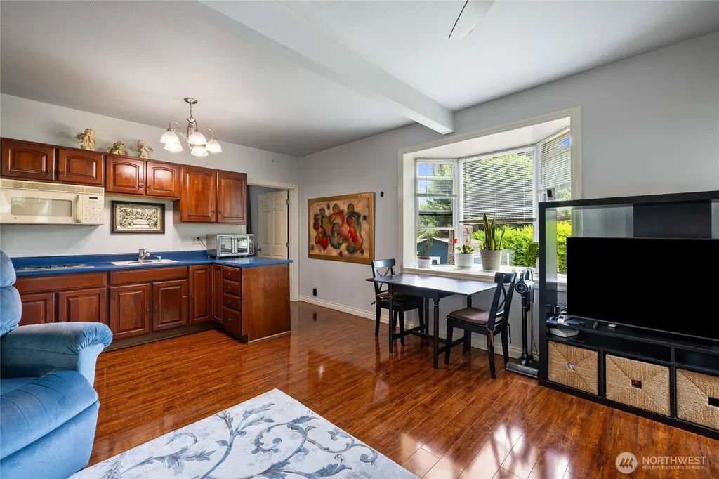 10323 Crescent Valley Drive NW Gig Harbor WA 98332