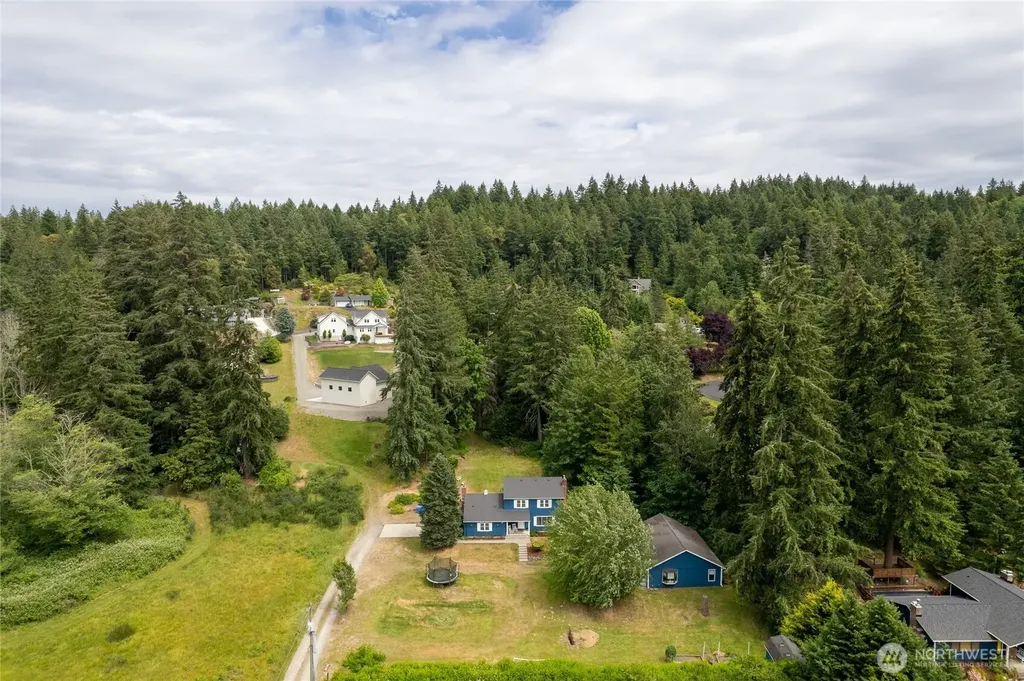 10323 Crescent Valley Drive NW Gig Harbor WA 98332