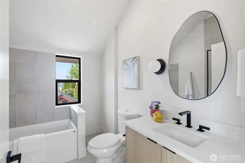 324 NW 80th Street Seattle WA 98117