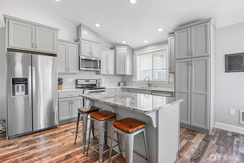 399 Seashore Street SW Ocean Shores WA 98569