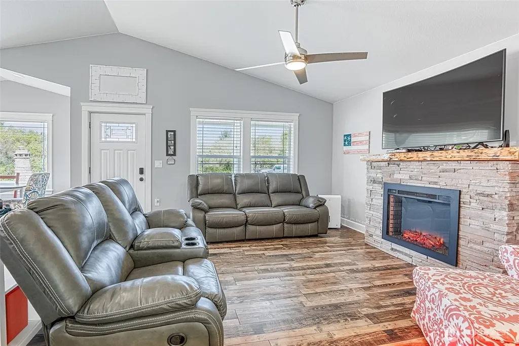 399 Seashore Street SW Ocean Shores WA 98569