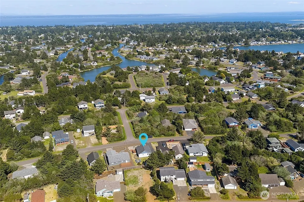 399 Seashore Street SW Ocean Shores WA 98569