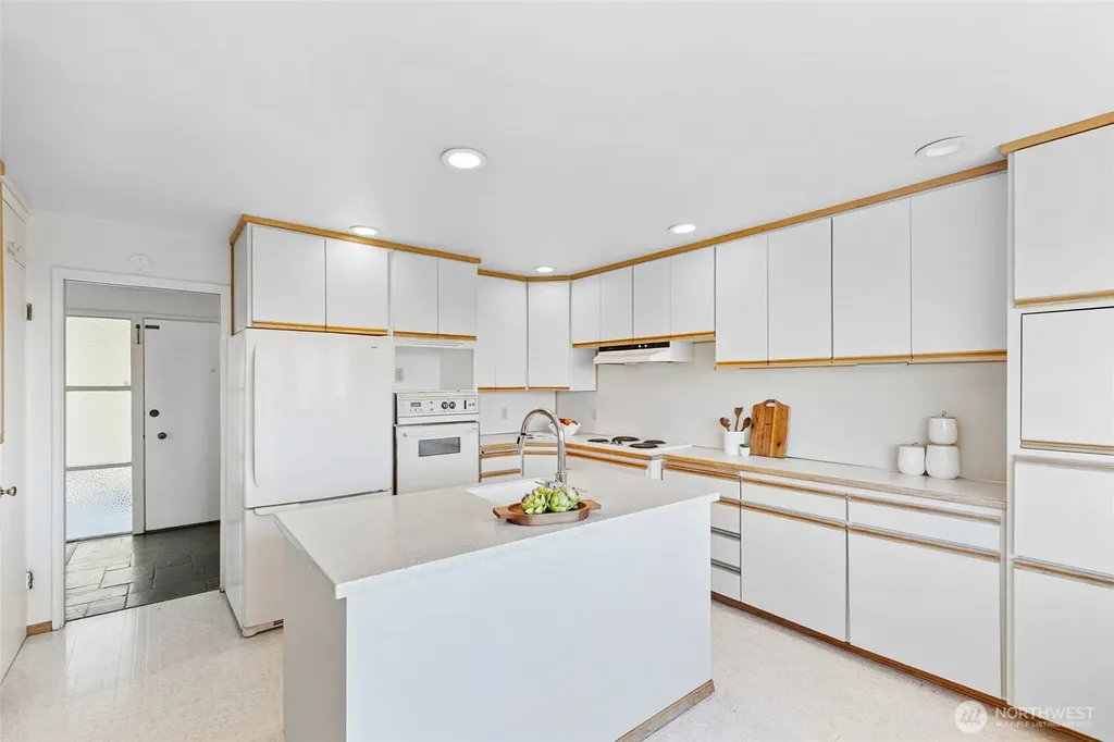 14508 SE 50th Street Bellevue WA 98006