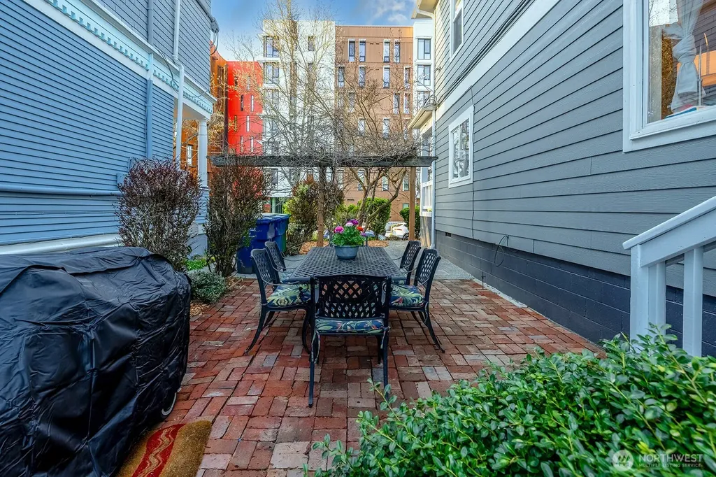 2315 E Spring Street Seattle WA 98122