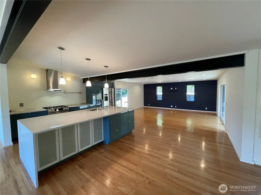 12456 SE 27th Street Bellevue WA 98005