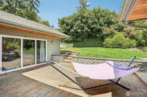 12456 SE 27th Street Bellevue WA 98005