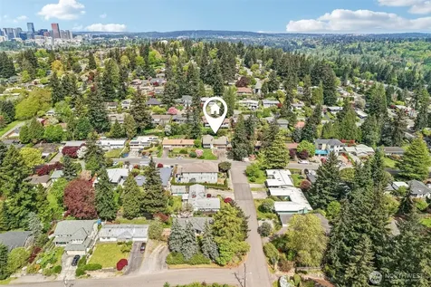 12456 SE 27th Street Bellevue WA 98005