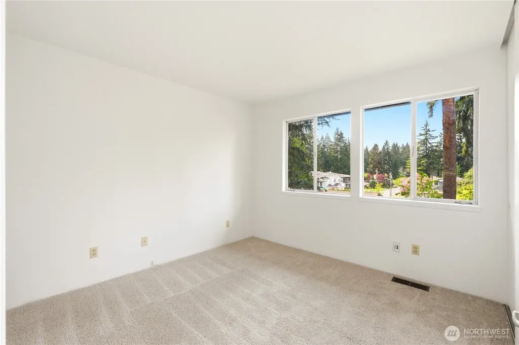 14613 SE 16th Place Bellevue WA 98007